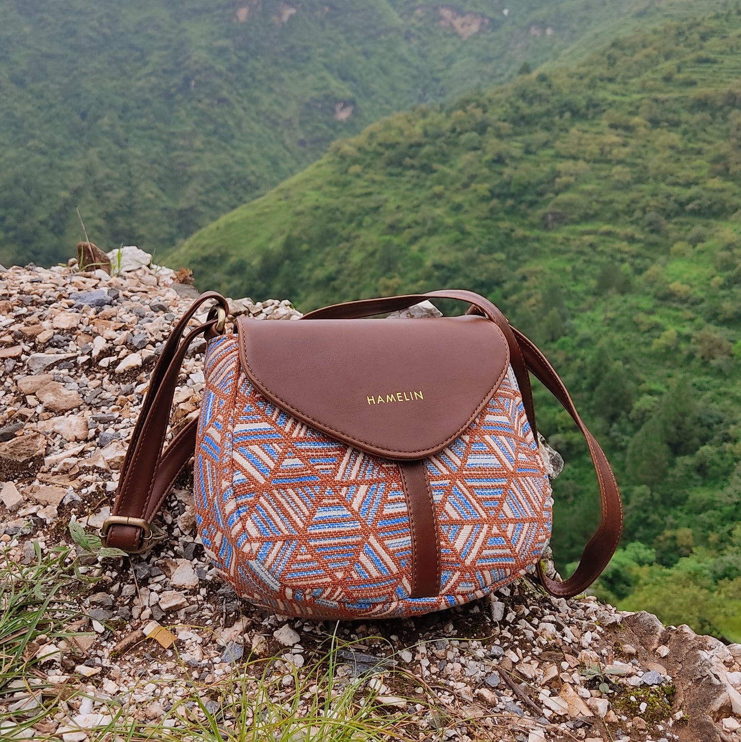 The Curvy Sling Bag - Pastel Maze