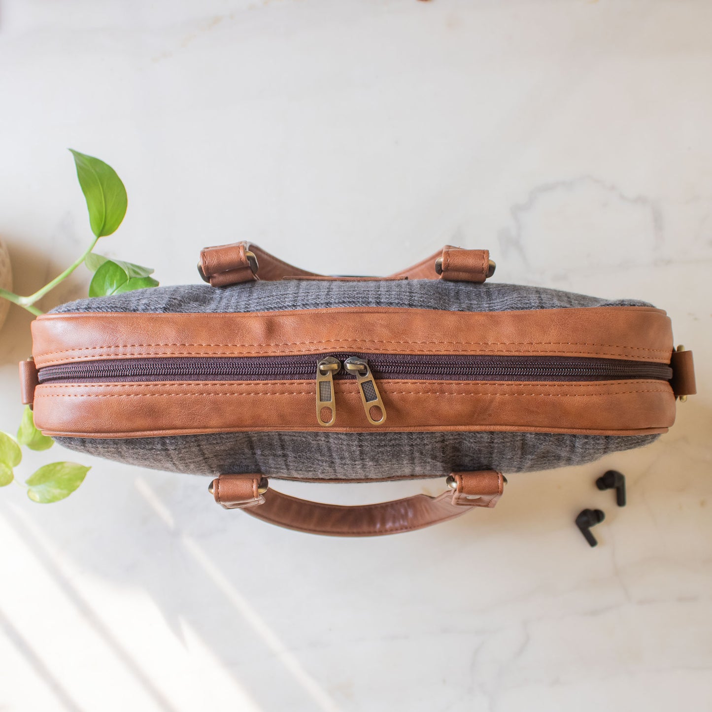 Classic Laptop Bag (Mink Grey twill)