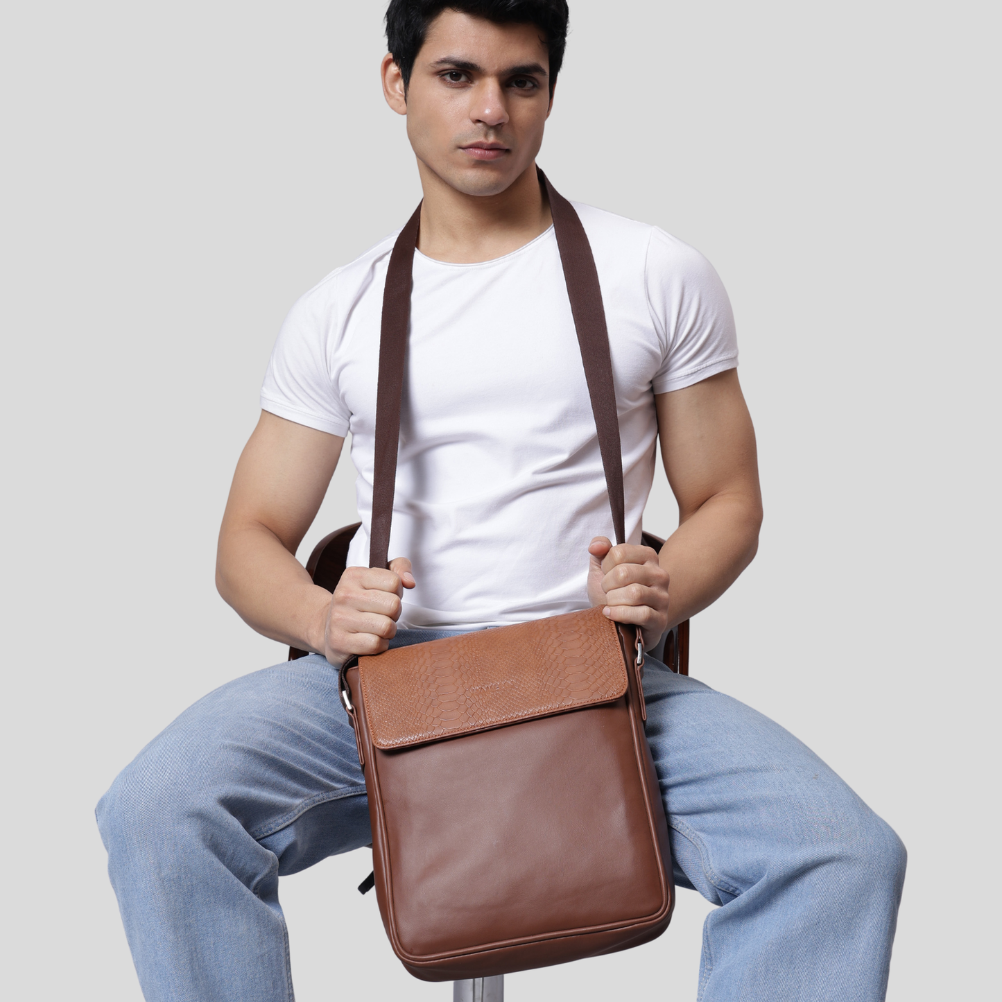 The Harvey Sling bag for Men