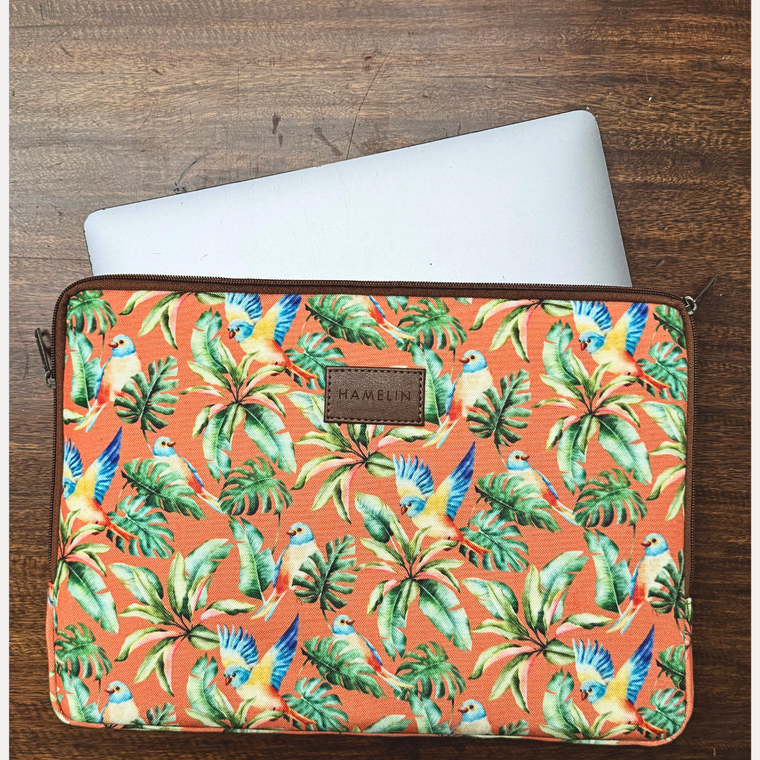 Zeus Macbook Sleeve / Laptop Sleeve
