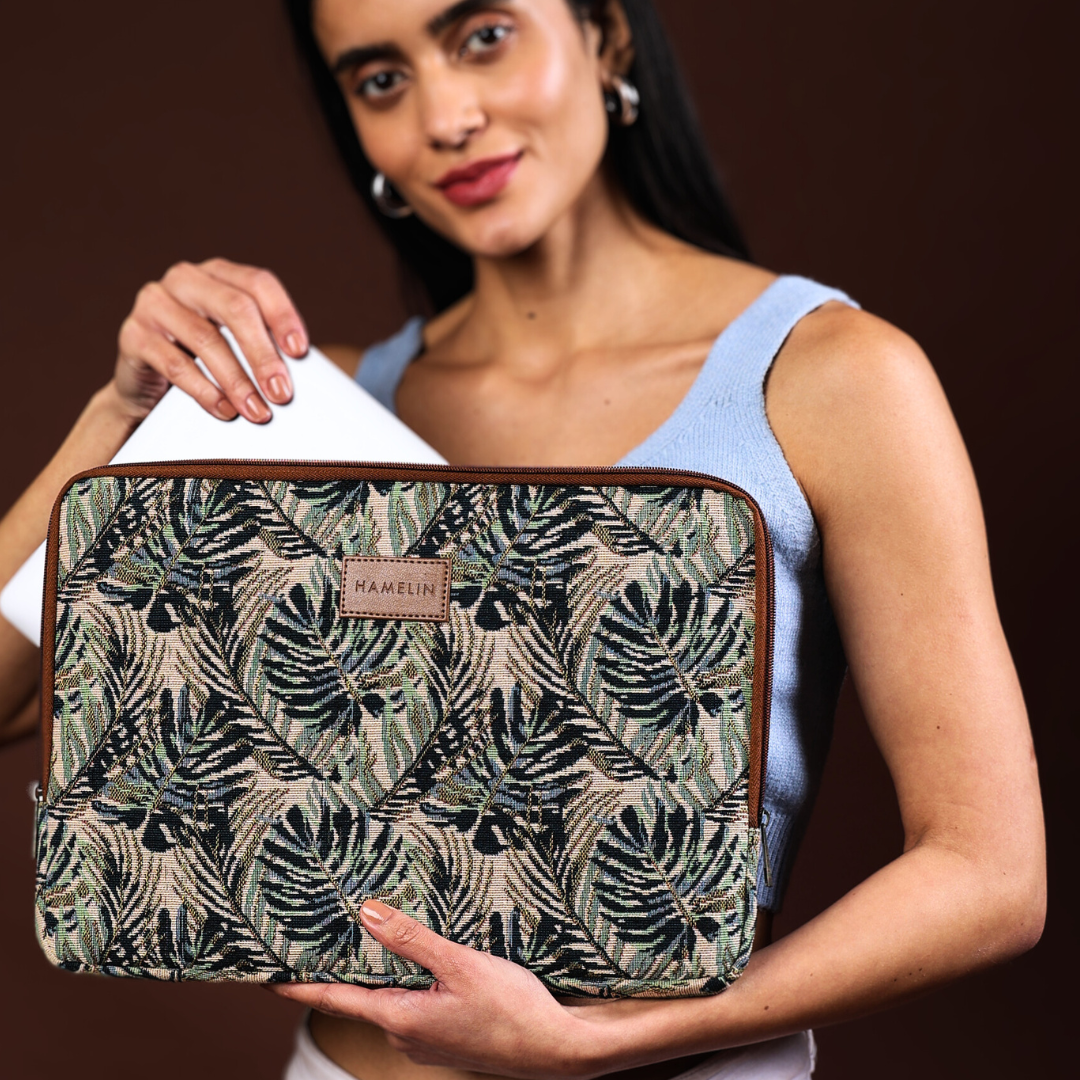 Zeus Macbook Sleeve Laptop Sleeve (Green Maple Zipped 14 Inch)