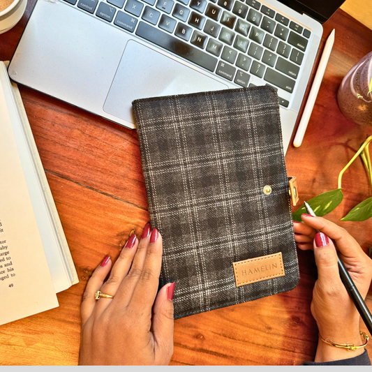 The Boardroom Gift Set (Zeus Laptop Sleeve & Journal - Slate Grey)