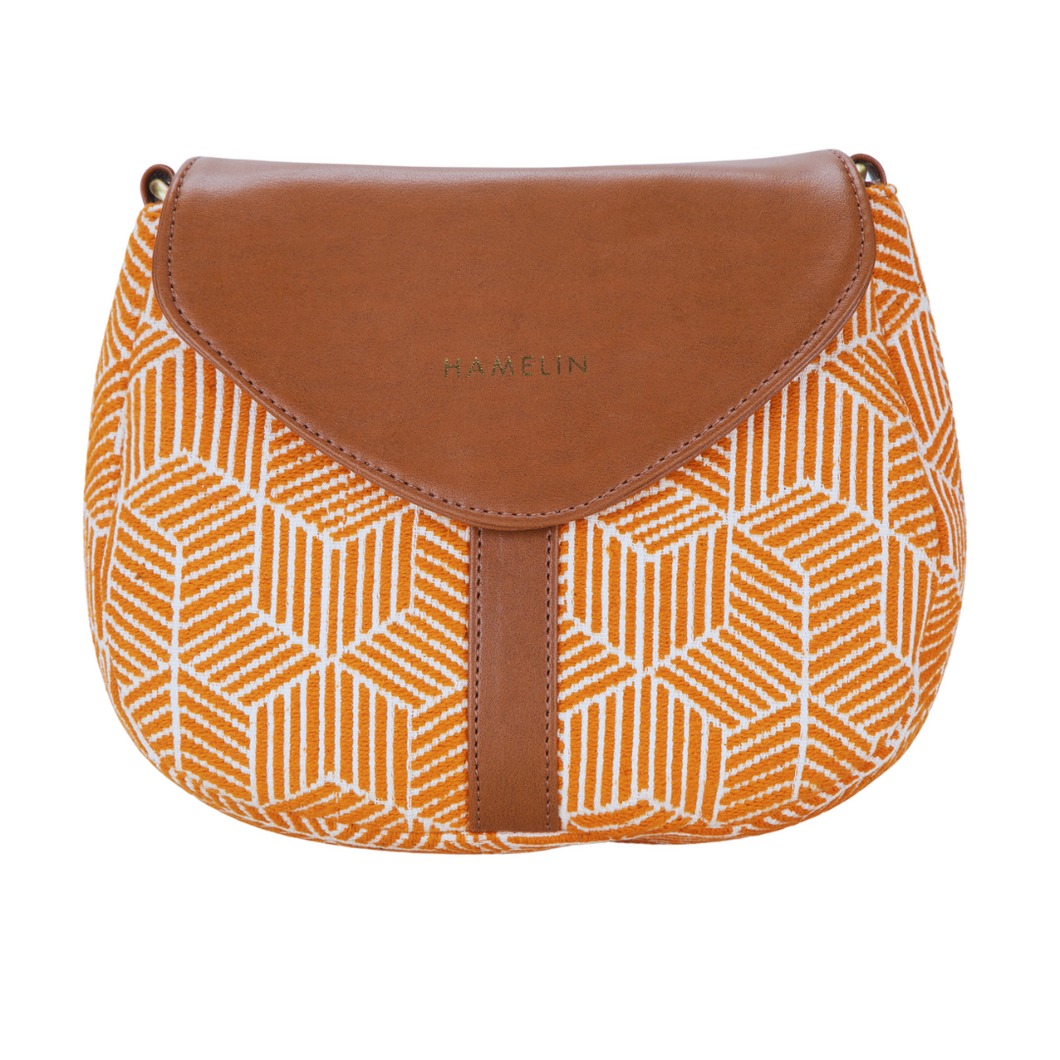 The Curvy Sling Bag (Mellow)