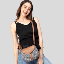 The Curvy Sling Bag - Orca