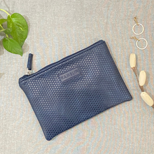 Flat Pouch - Navy blue grid