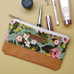 Blooming wild - Multi-purpose pouch