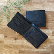 Classic RFID Vegan Wallet for Men with Coin Pocket (Black Croc)