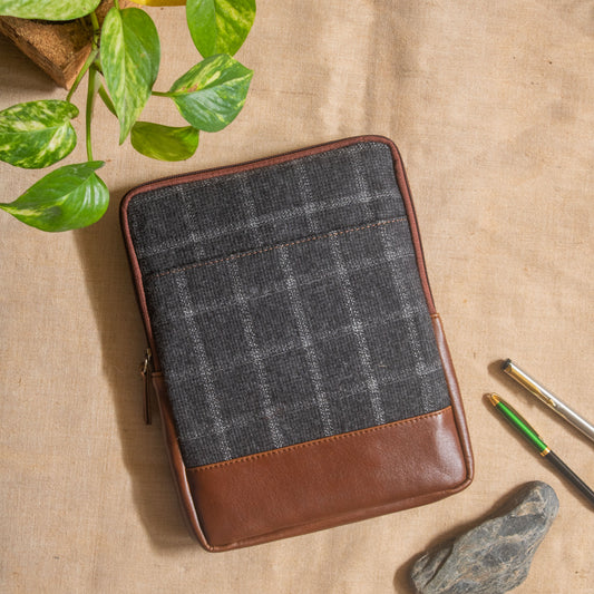 Niko IPad Sleeve (Charcoal Twill)