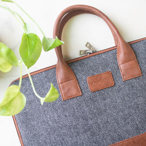 Theo Sleek Laptop Bag (Grey Herringbone)