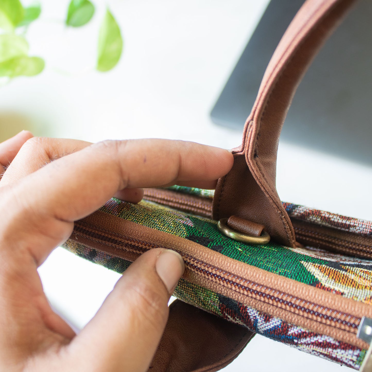 Theo Sleek Laptop Bag