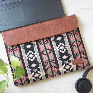 Zeus Macbook Sleeve / Laptop Sleeve (Aztec)