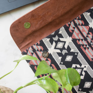 Zeus Macbook Sleeve / Laptop Sleeve (Aztec)
