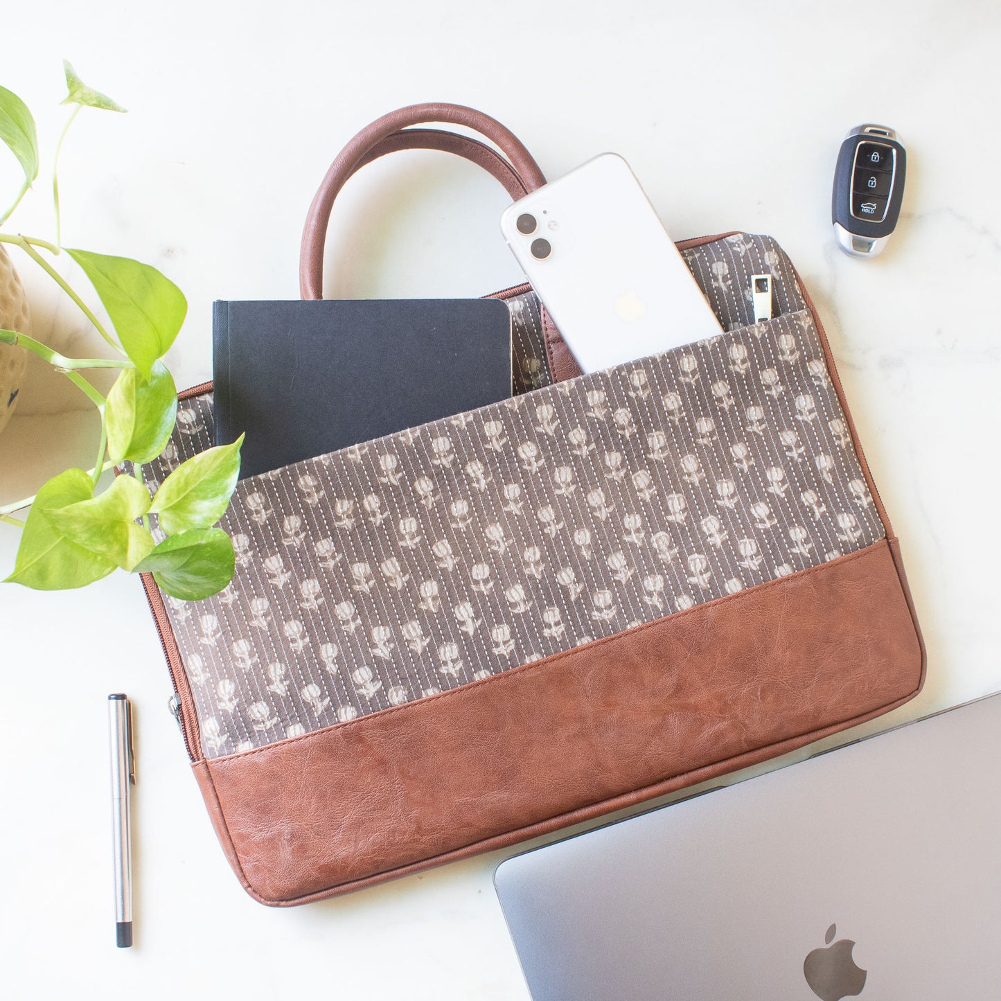 Theo Sleek Laptop Bag (Sepia)