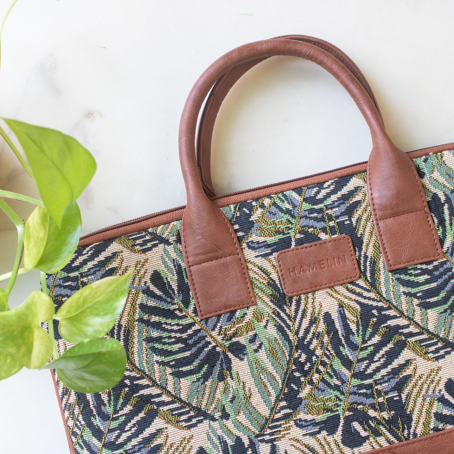 Theo Sleek Laptop Bag (Green Maple)