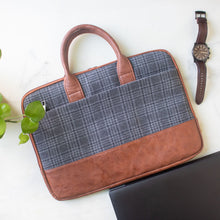 Theo Sleek Laptop Bag (Mink Grey Twill)