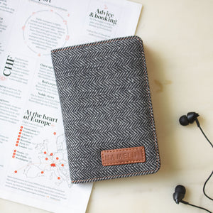 Tweed Passport Holder (Grey Herringbone)