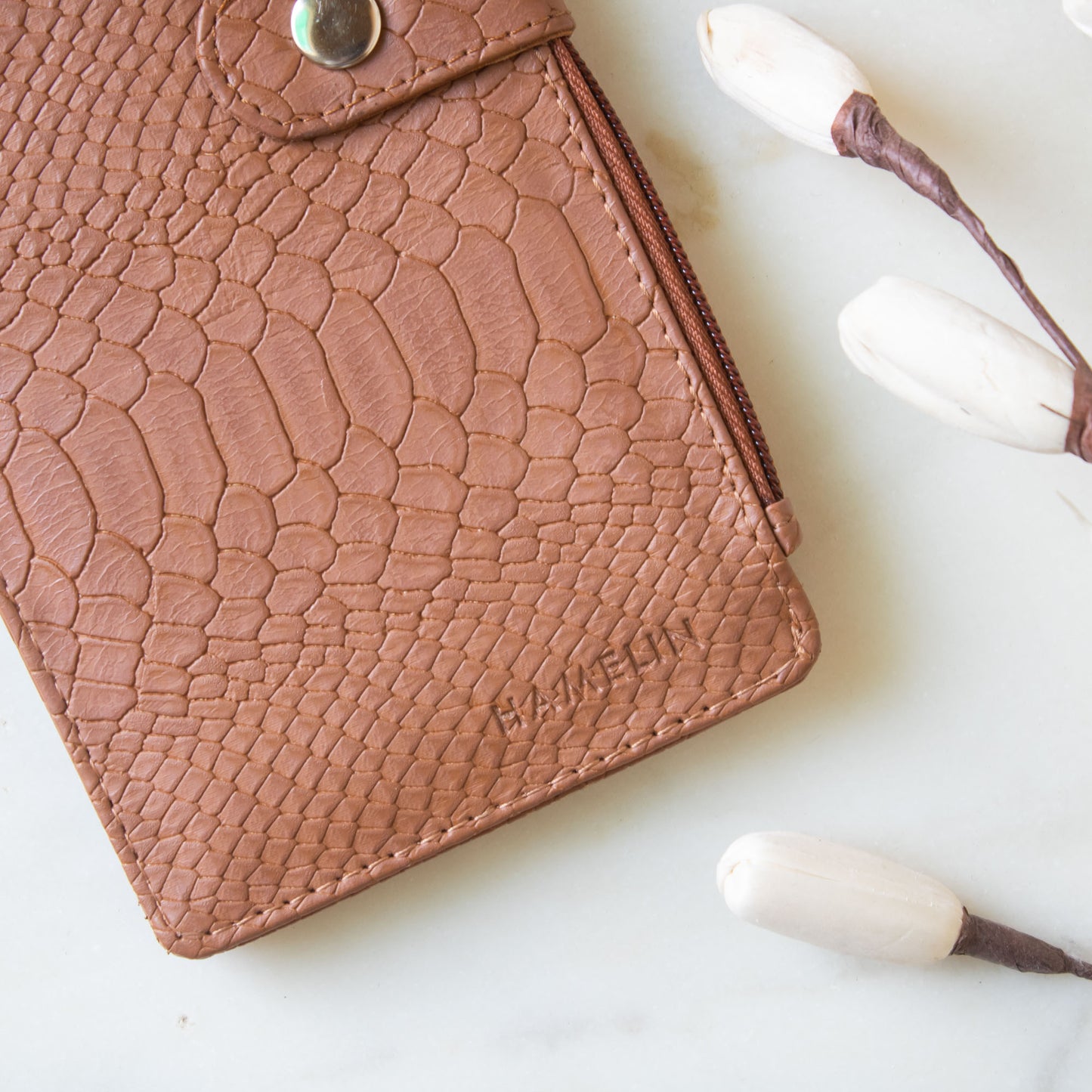 Marshal Mobile Wallet for Women (Tan Croc)