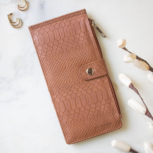 Marshal Mobile Wallet for Women (Tan Croc)