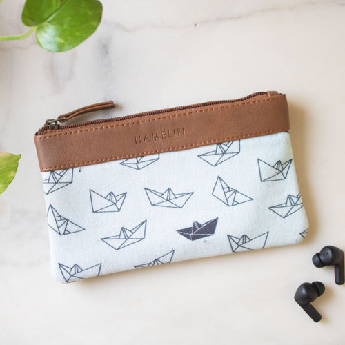 Essentials Pouch (Paperboats) - SAMPLE SALE