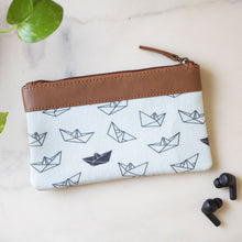 Essentials Pouch (Paperboats)