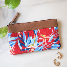 Essentials Pouch (Wild flower)