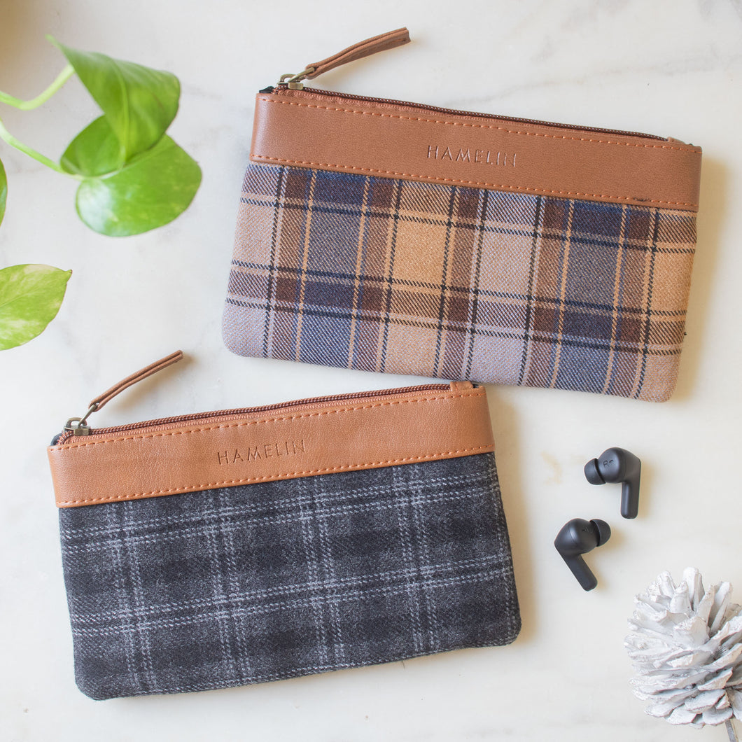 Essentials Pouch - Set of two (Plaid tweed)