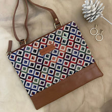The Everyday Sling Bag (White Pine)